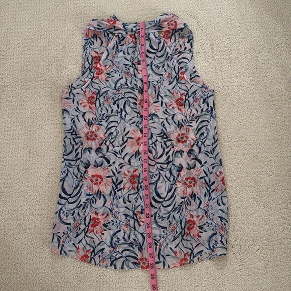 NEW CAbi Sleeveless Floral Print Stem Blouse Size XS - Picture 7 of 10